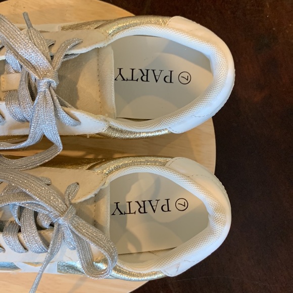 Designer inspired gold/silver star sneaker - Picture 5 of 8